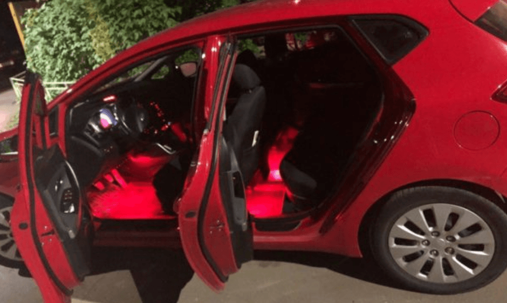Світлодіодна RGB стрічка для підсвічування салону автомобіля з пультом ДК 4 шт. по 18 льод ELITE LUX EL-1228 – фото 1