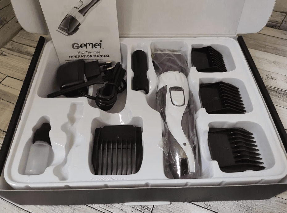 Машинка для стриження GEMEI GM-6062 акумуляторна з керамічними ножами, Тример для стриження волосся GB – фото 5