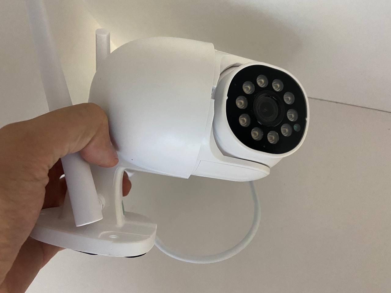 Поворотна вулична камера відеоспостереження WIFI PT Camera L10 – фото 1