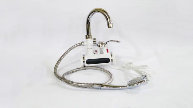 Кран-водонагрівач із душем нижнє під’єднання Instant electric heating water Faucet FT-001 – фото 5