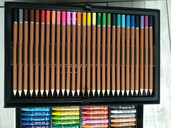 Дитячий набір для творчості в алюмінієвій валізі “Єдиноріг” 145 предметів блакитний – фото 3