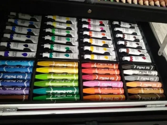 Дитячий набір для творчості в алюмінієвій валізі “Єдиноріг” 145 предметів блакитний – фото 4