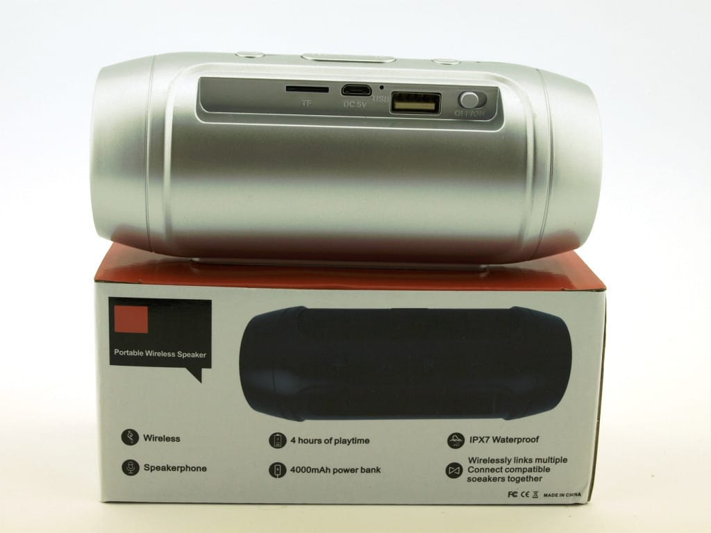 Портативна колонка Charg 2+ MINI W2 — Bluetooth, FM, MP3 – фото 4