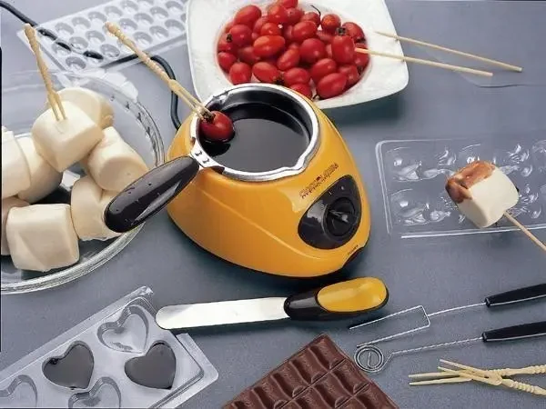 Прилад для приготування шоколадного фондю Chocolatiere 250 мл. 25вт. – фото 3