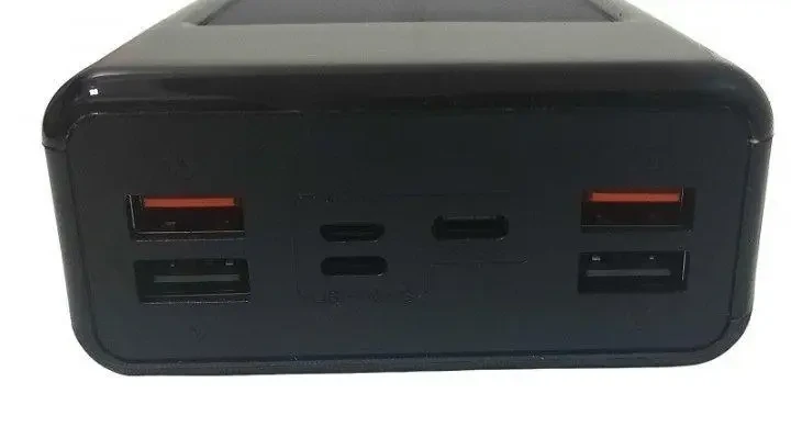 Потужний портативний Powerbank UKC 8058 Solar Charger 60 000MAh, із сонячною панеллю, кабелями та ліхтариком – фото 1