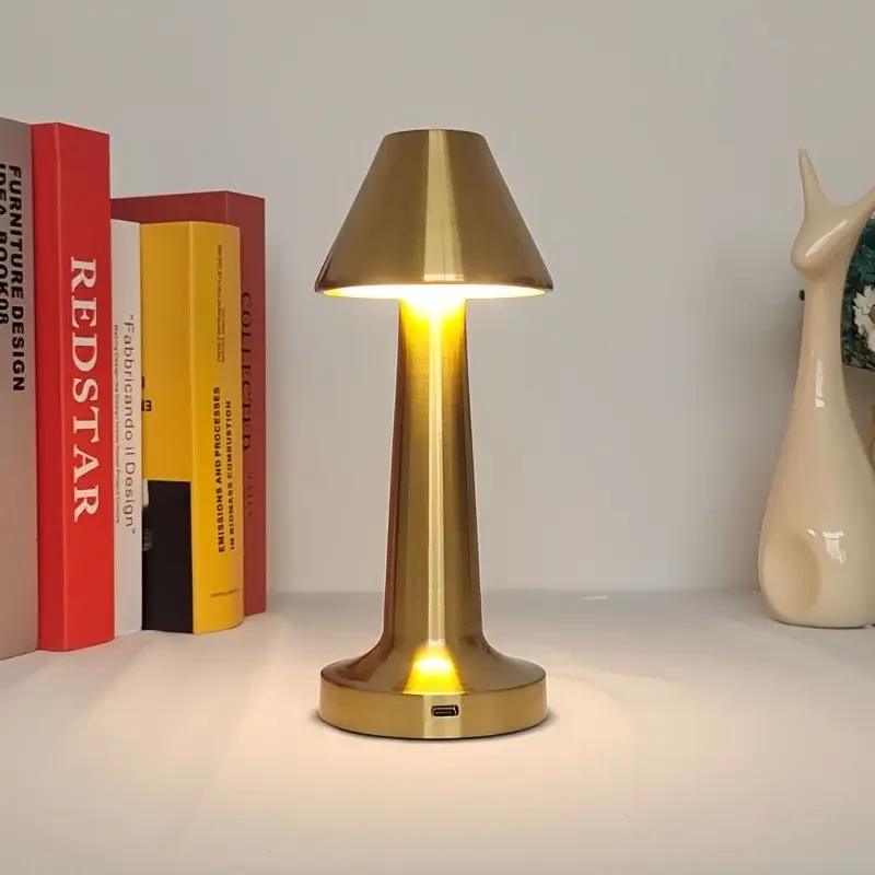 Настільна лампа металева з акумулятором PC-8231 Золотистий Настільна сенсорна LED-лампа