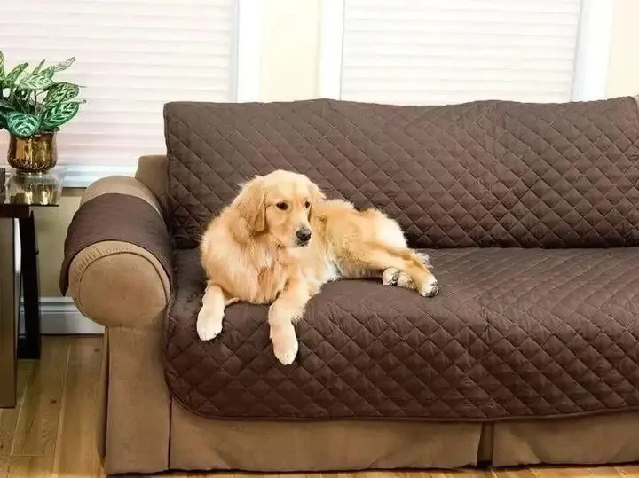 Двостороння накидка на диван Couch Coat коричневого кольору Чохол для меблів водонепроникний – фото 1