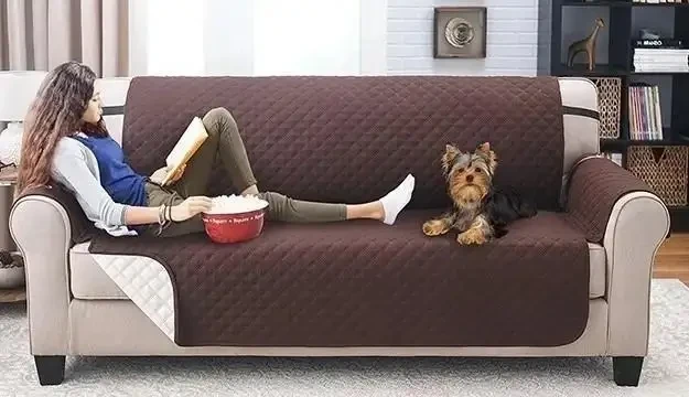 Двостороння накидка на диван Couch Coat коричневого кольору Чохол для меблів водонепроникний – фото 3