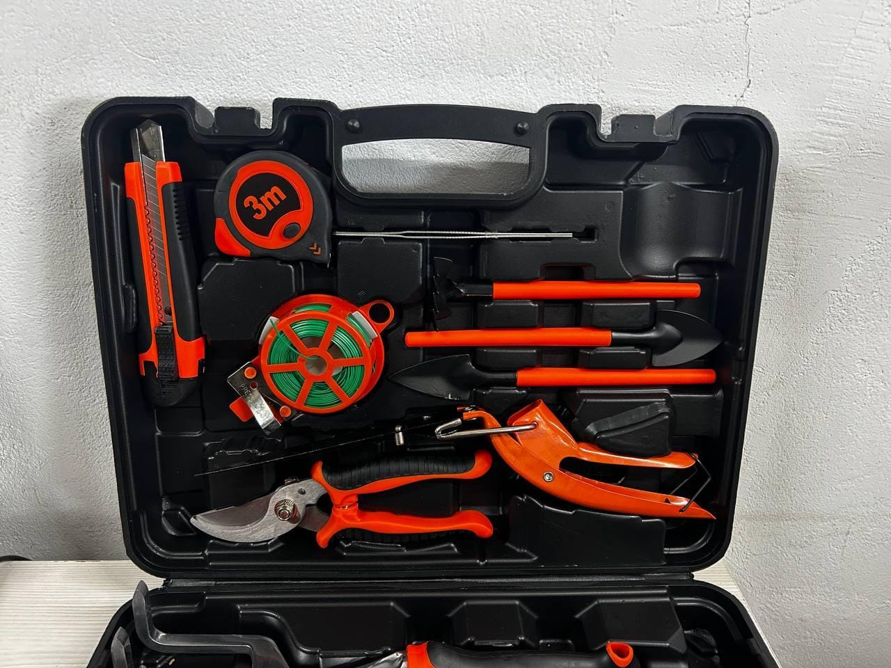 Набір садових інструментів у кейсі 14 в 1 Gardening Set ART Універсальний садовий набір – фото 1