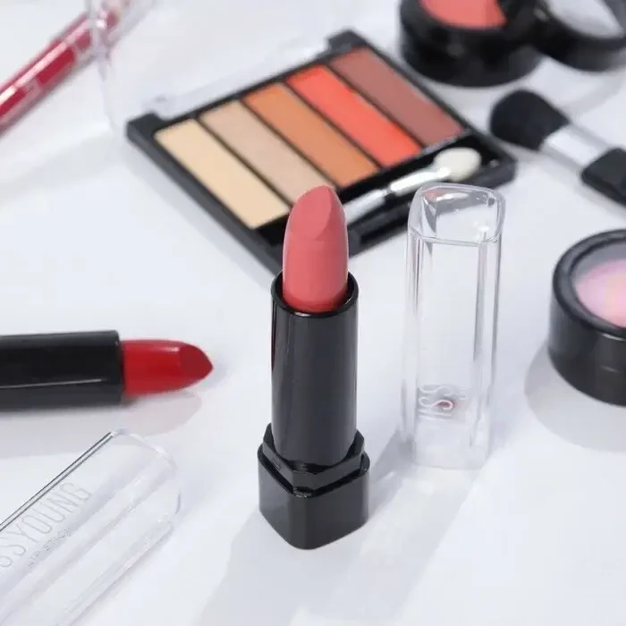 Набір декоративної косметики в алюмінієвому кейсі з дзеркалом Makeup set MC1488 Сріблястий – фото 3