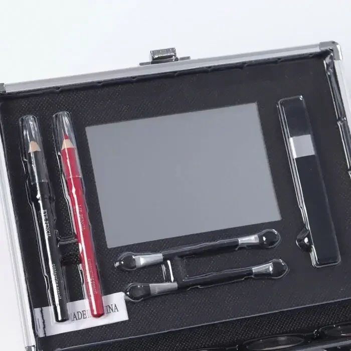 Набір декоративної косметики в алюмінієвому кейсі з дзеркалом Makeup set MC1488 Сріблястий – фото 6
