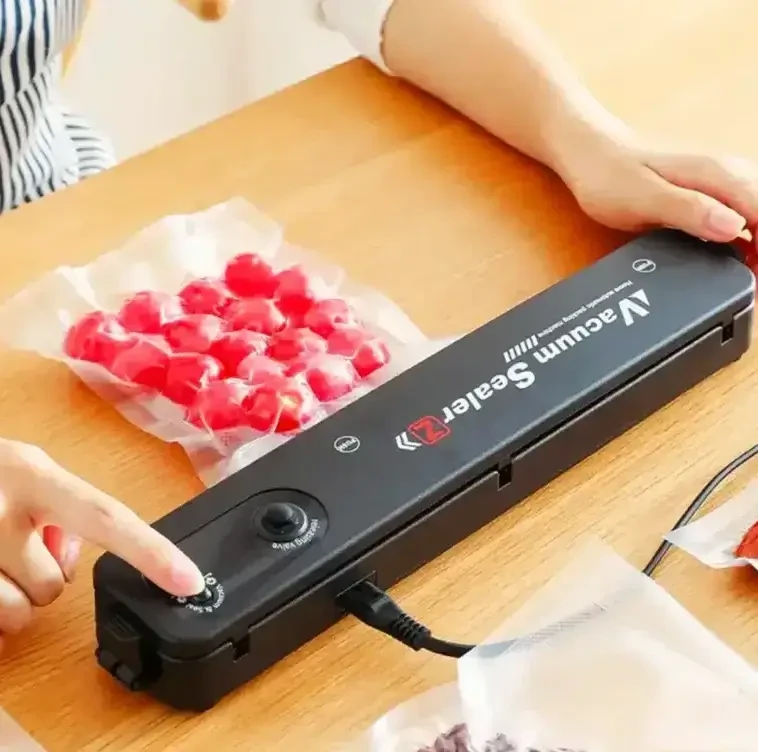 Вакуумний пакувальник для кухні чорний Вакууматор побутовий vacuum sealer Продуктовий вакуумний пакувальник для дому – фото 1