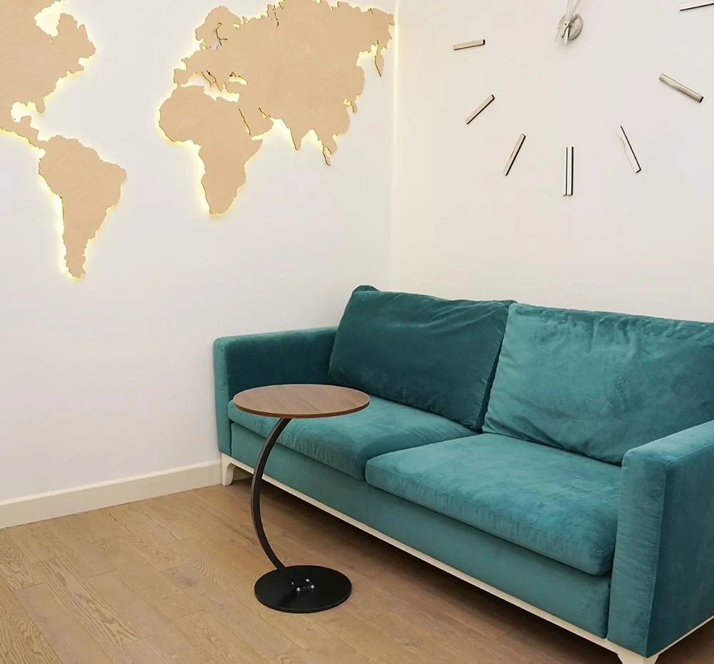 Приставний журнальний столик до дивана AMENI M1, круглий, 40×60 см, MDF і метал, колір венге (дуб шоколадний)