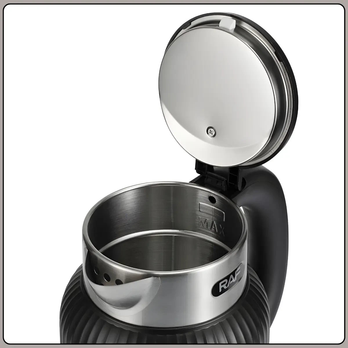 Електричний чайник 1.5 л з автоматичним вимкненням і поворотною базою 360° RAF R.7984 1500W Чорний