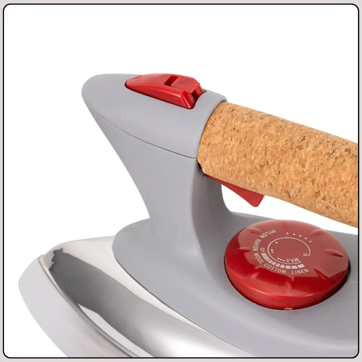 Праска з парогенератором, алюмінієвою підошвою і корковою ручкою RAF R.1254 2000W