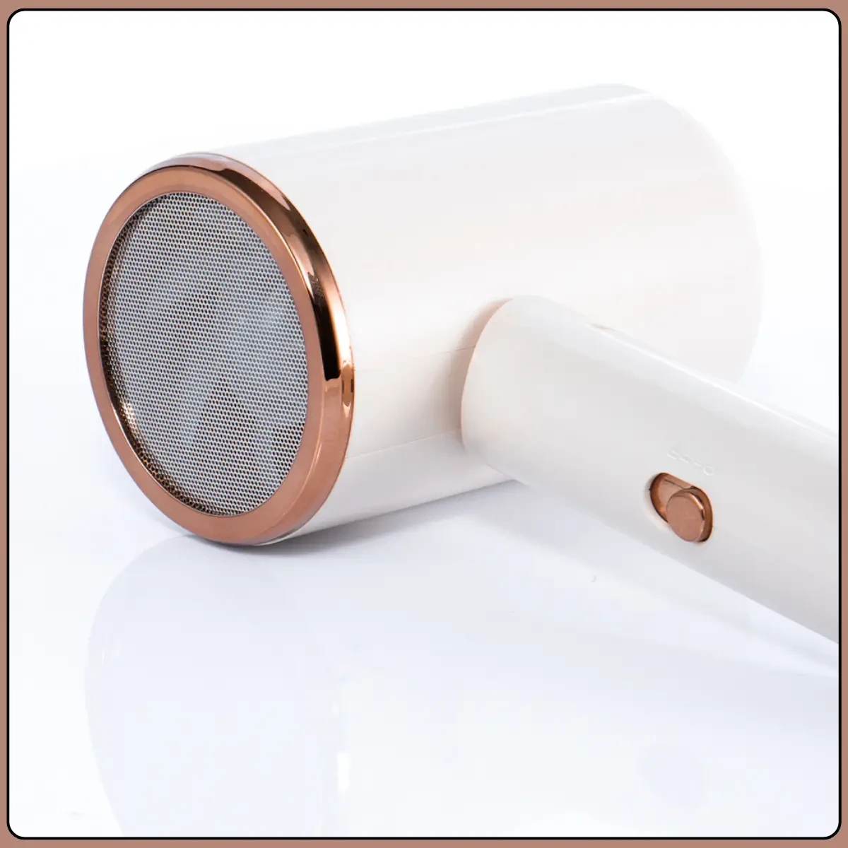 Складаний фен для волосся з трьома режимами повітря й концентратором RAF R.4564 1300W