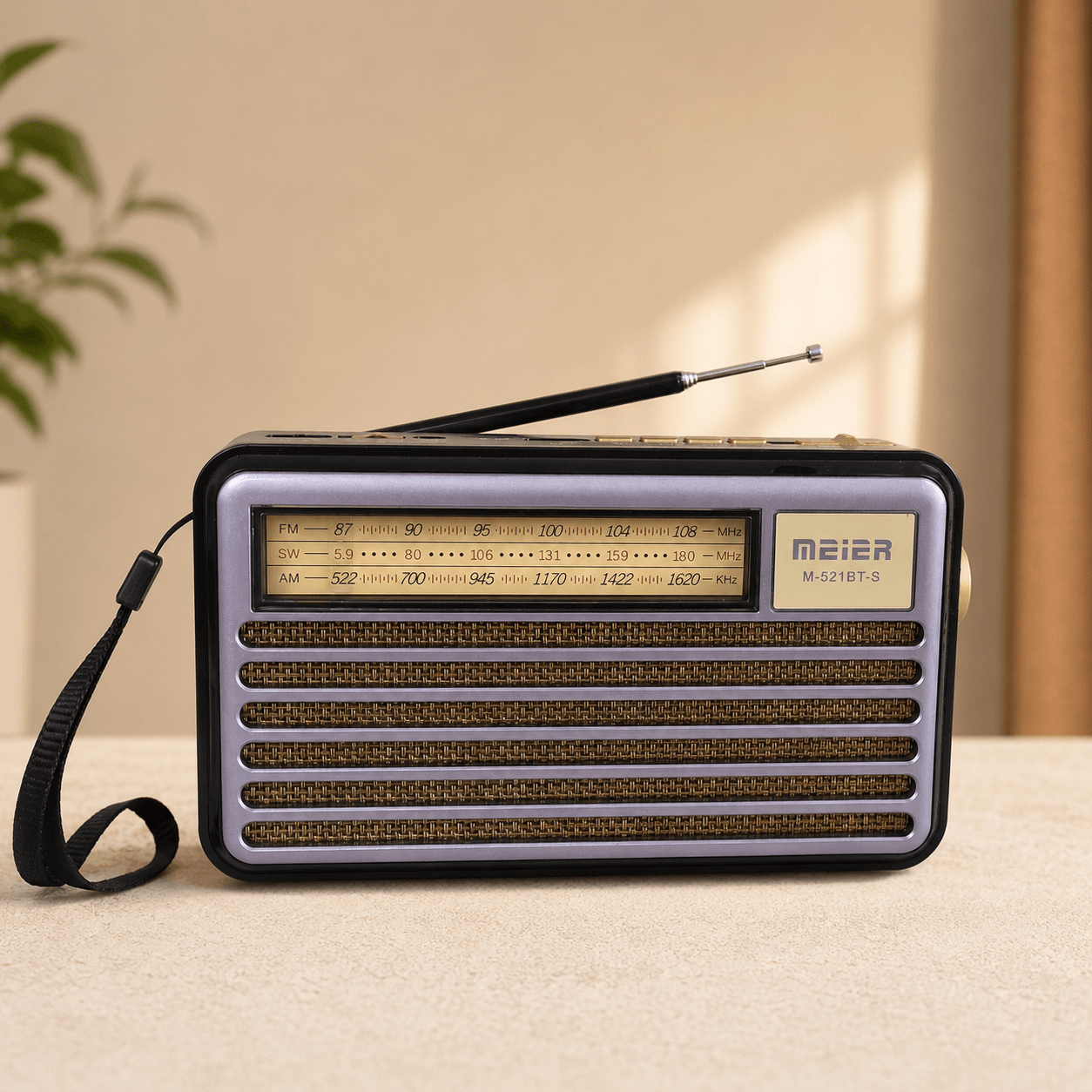 Портативний FM радіоприймач МЕІЕR М-521BT-S FM радіо програвач з флешкою USB на акумуляторі з сонячною батареєю