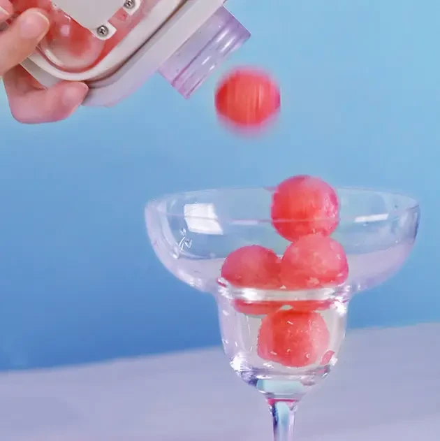 Портативна силіконова форма для льоду пляшка складана 2 в 1 ICE CUBE TRAY на 17 кульок