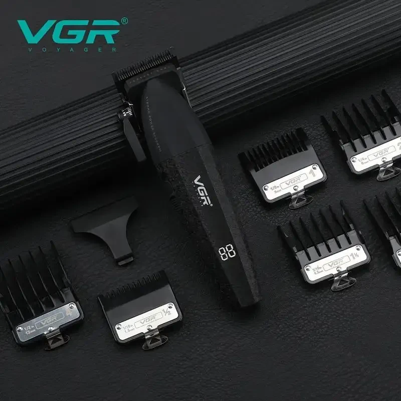 Акумуляторна машинка для стриження VGR V-640C BLACK, 6 насадок, LED-дисплей, 9000RPM