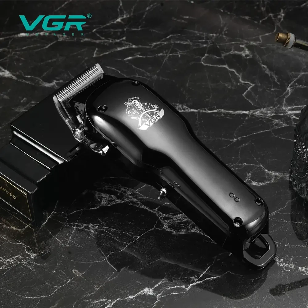 Машинка для стриження (clipper) VGR V-679 BLACK, 4 насадки