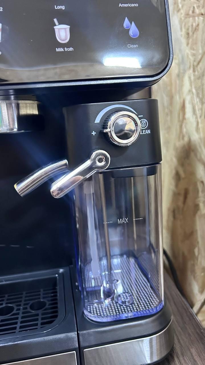 Автоматична кавомашина Lynberg Cafe Lux 20K LB5803 20 бар, 3000Вт з сенсорним керуванням