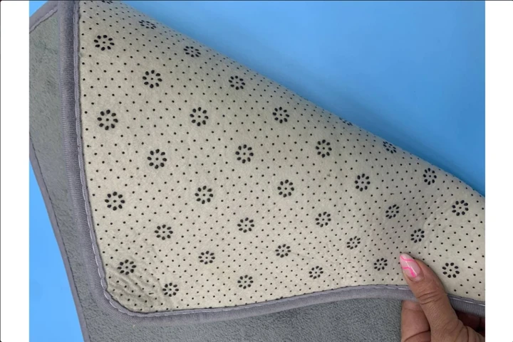 Килимок вологопоглинальний для ванної кімнати 80х50 см Cushion Soft